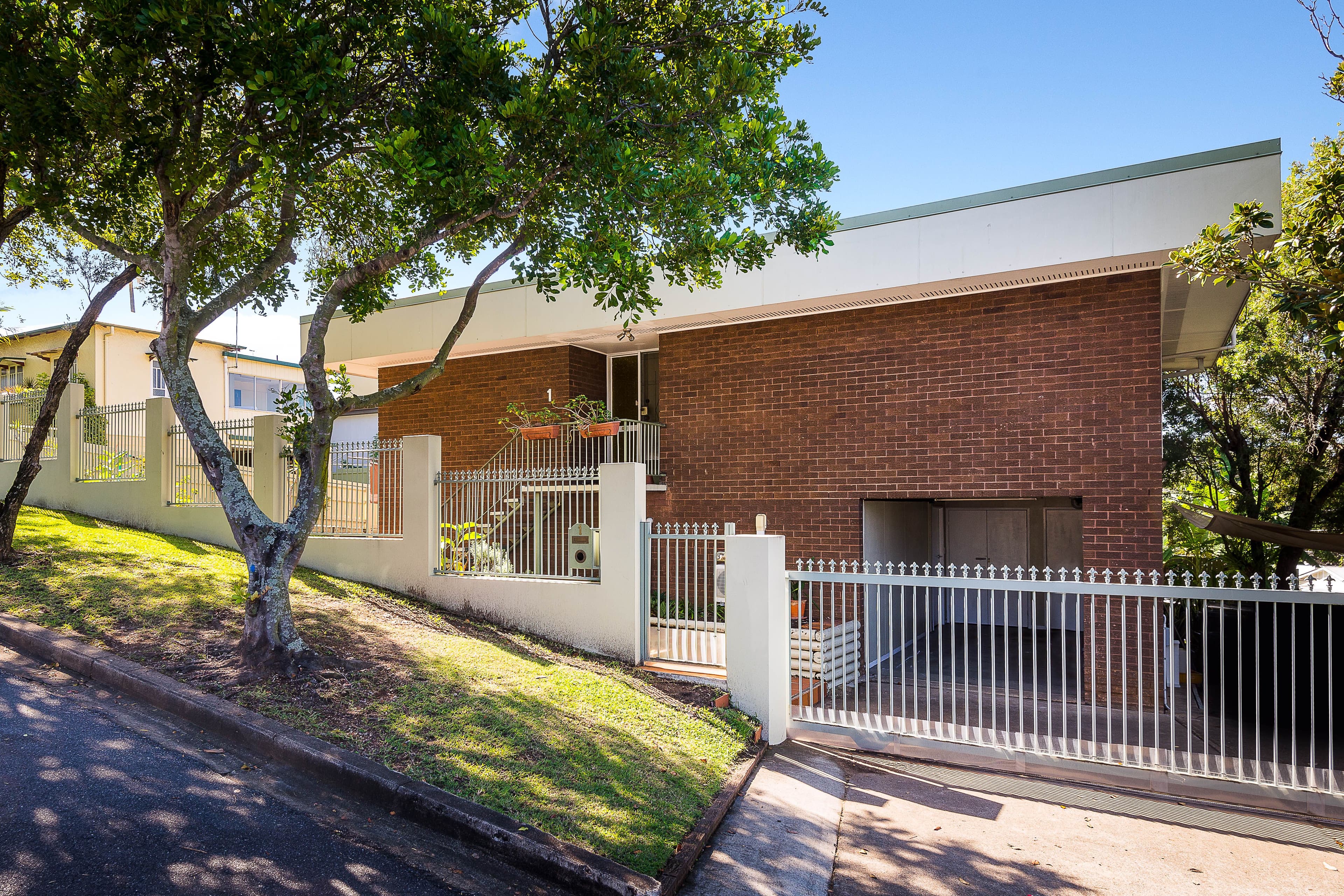 1 Coventry Street, Hawthorne QLD 4171, Hawthorne - Image 1