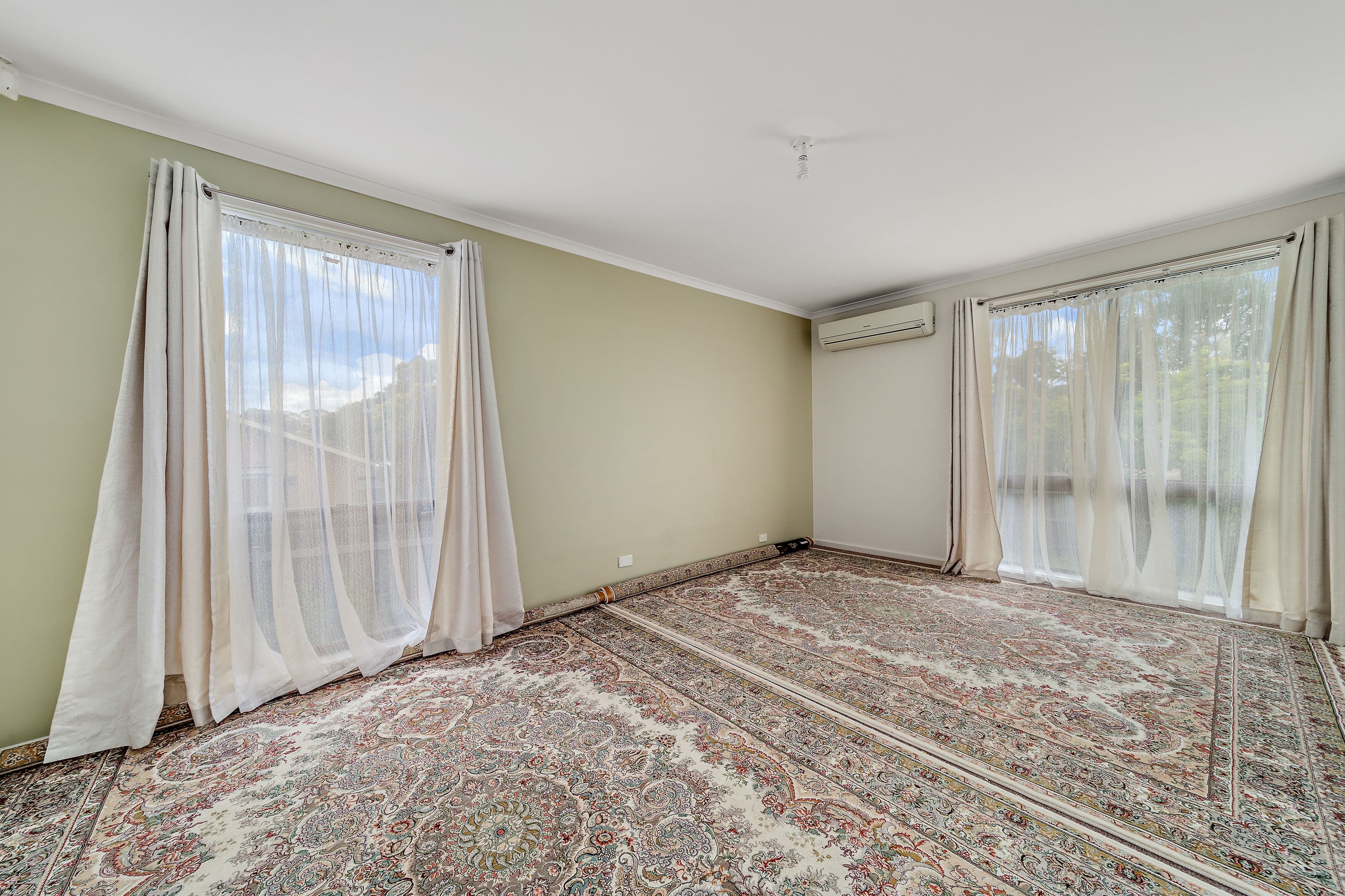 14 Garrad Court, Charnwood ACT 2615, Charnwood - Thumbnail 4