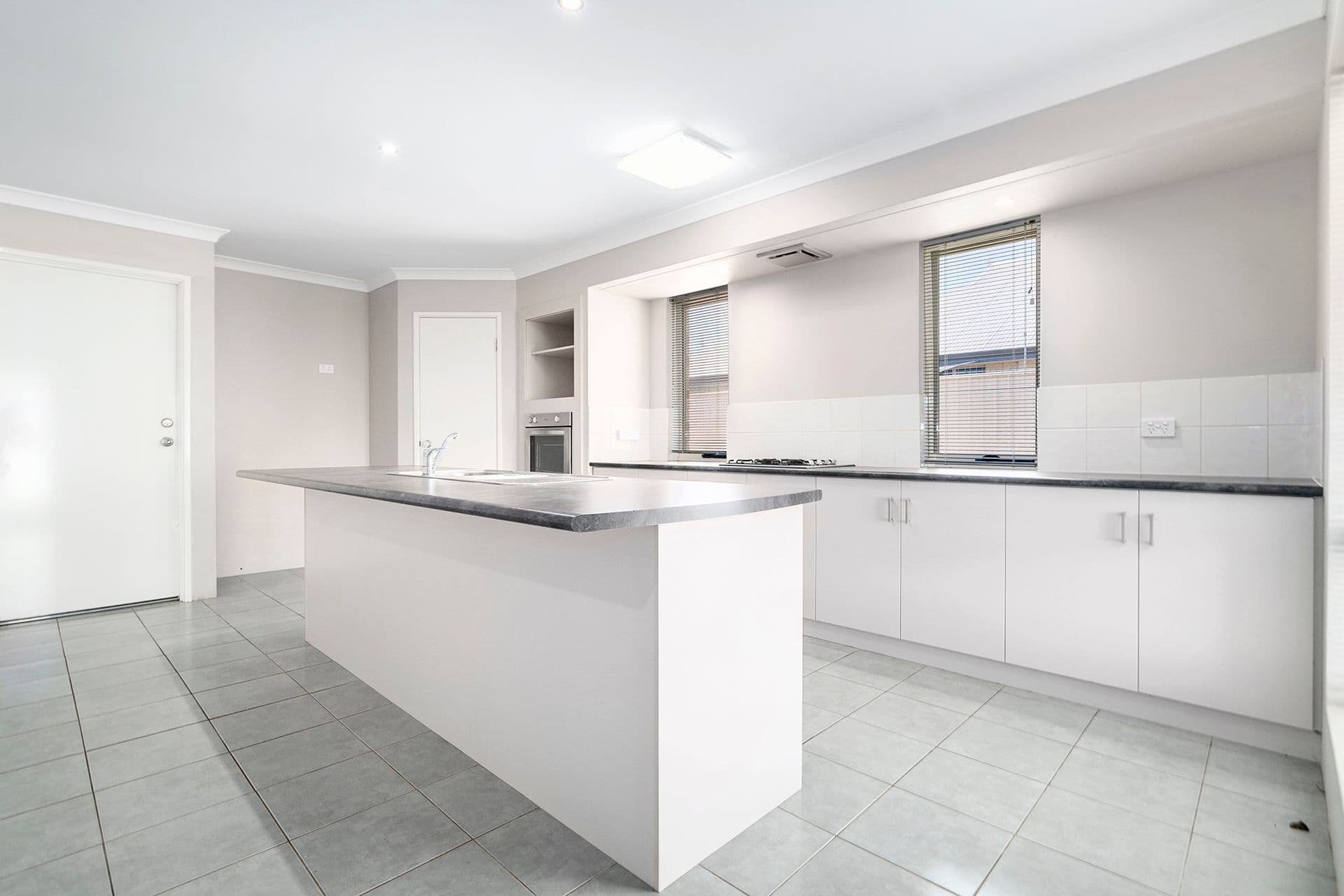 12 Neptune Corner, Glenfield WA 6532, Glenfield - Thumbnail 7