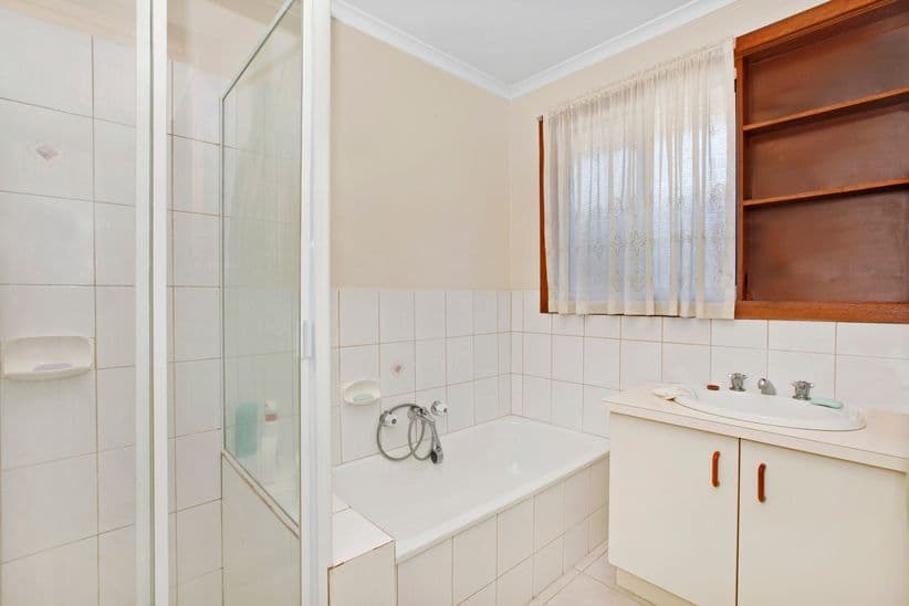 13 Borrowdale Court, MILL PARK VIC 3082, Mill Park - Thumbnail 6