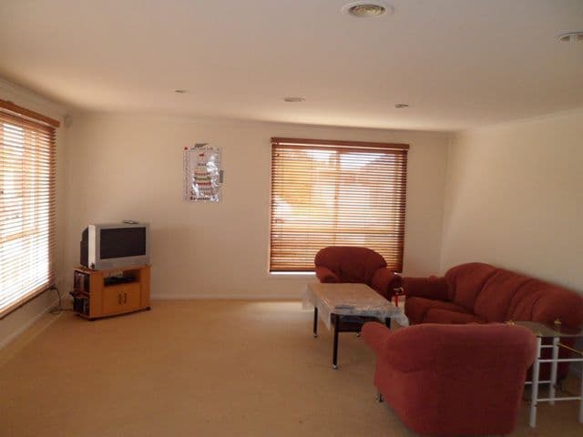 1 Thistle Close, HOPPERS CROSSING VIC 3029, Hoppers Crossing - Thumbnail 3