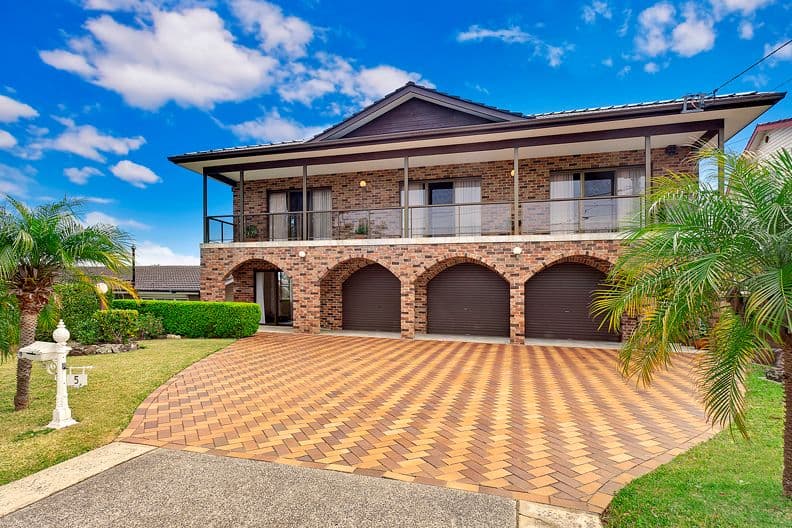 5 Glengariff Avenue, KILLARNEY HEIGHTS NSW 2087, Killarney Heights - Image 1