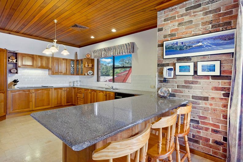 5 Glengariff Avenue, KILLARNEY HEIGHTS NSW 2087, Killarney Heights - Thumbnail 2