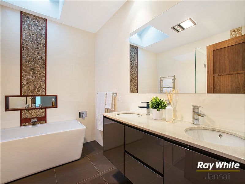 130 Glencoe Street, Sutherland NSW 2232, Sutherland - Thumbnail 8