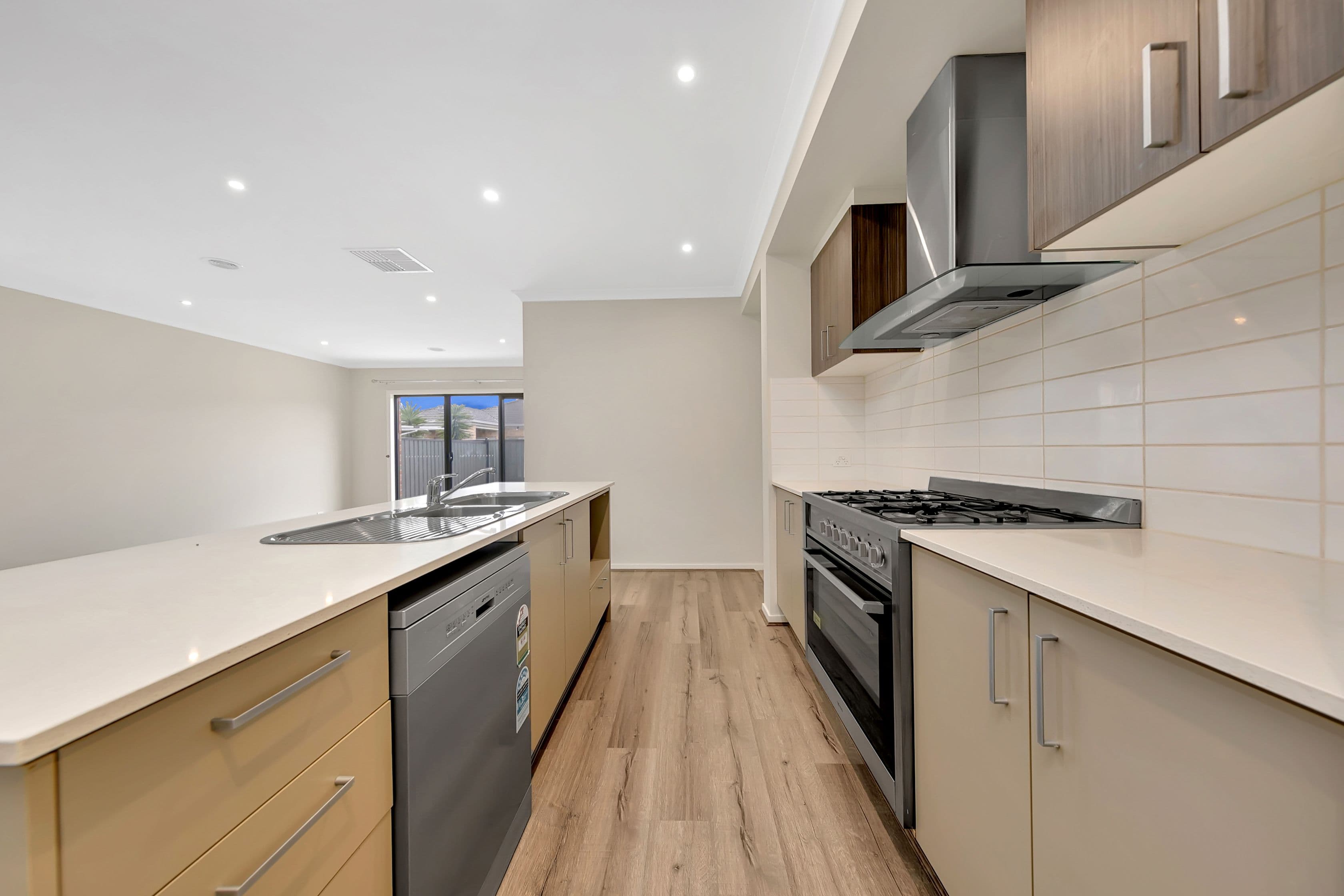 13 Brunton Drive, Mernda VIC 3754, Mernda - Thumbnail 5