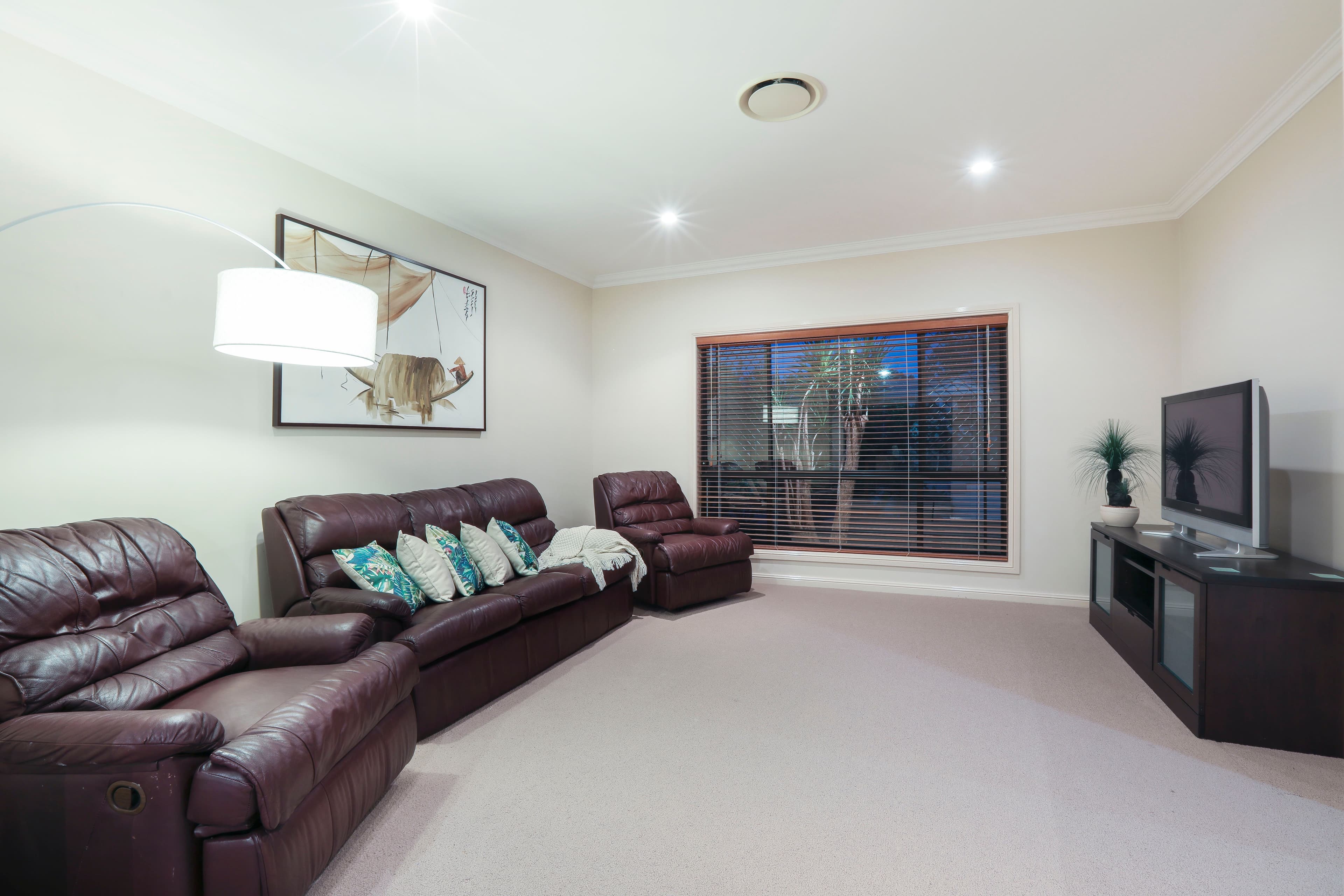 39 Arun Drive, Arundel QLD 4214, Arundel - Thumbnail 4