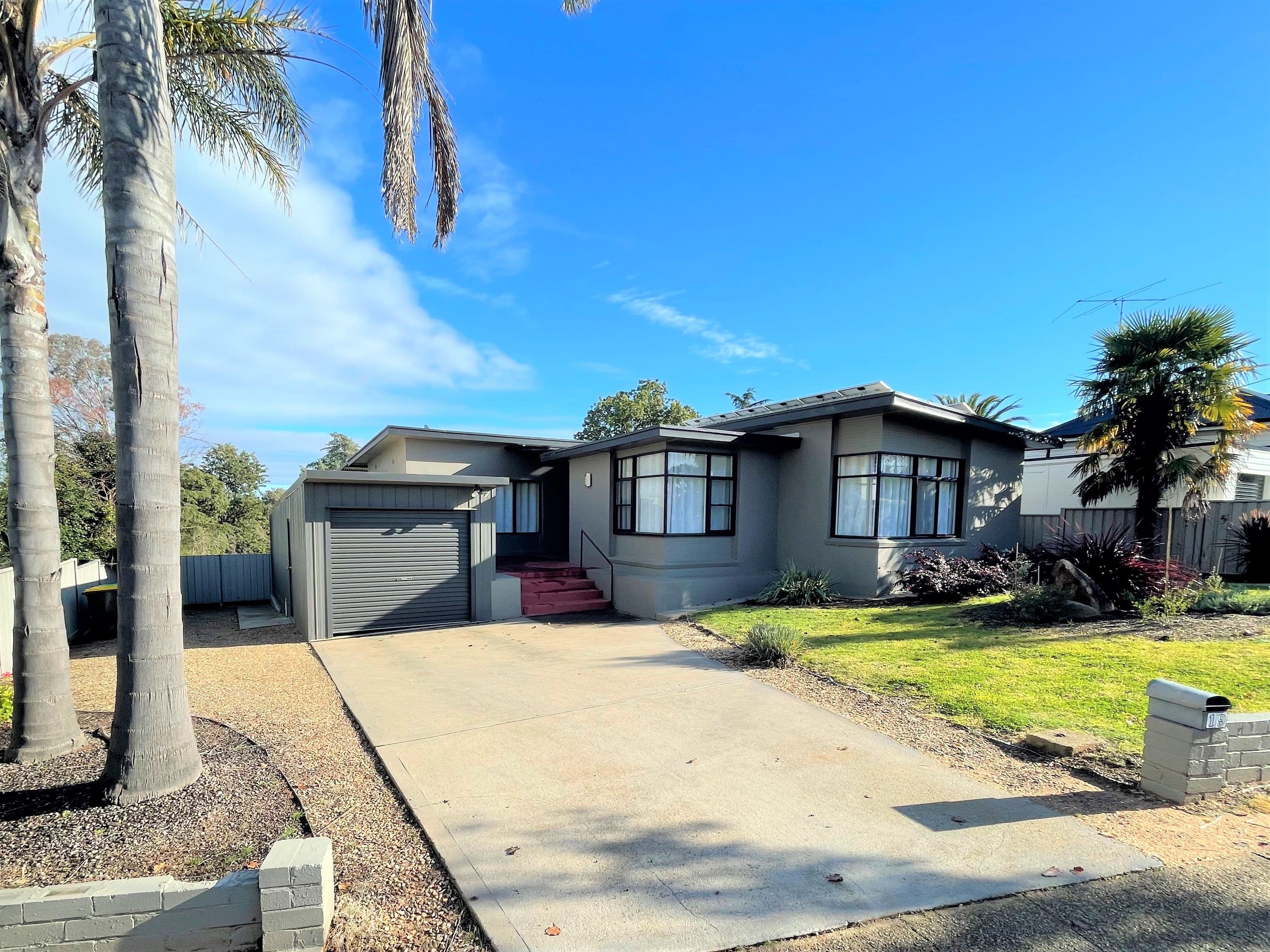 19 Elizabeth Street, Young NSW 2594, Young - Image 1