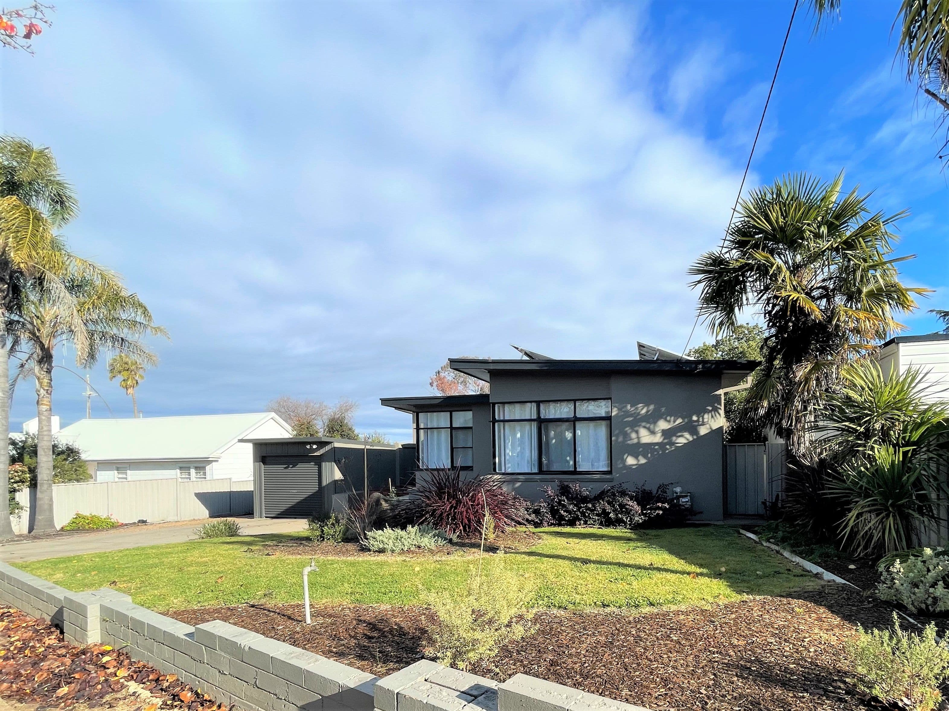 19 Elizabeth Street, Young NSW 2594, Young - Thumbnail 2