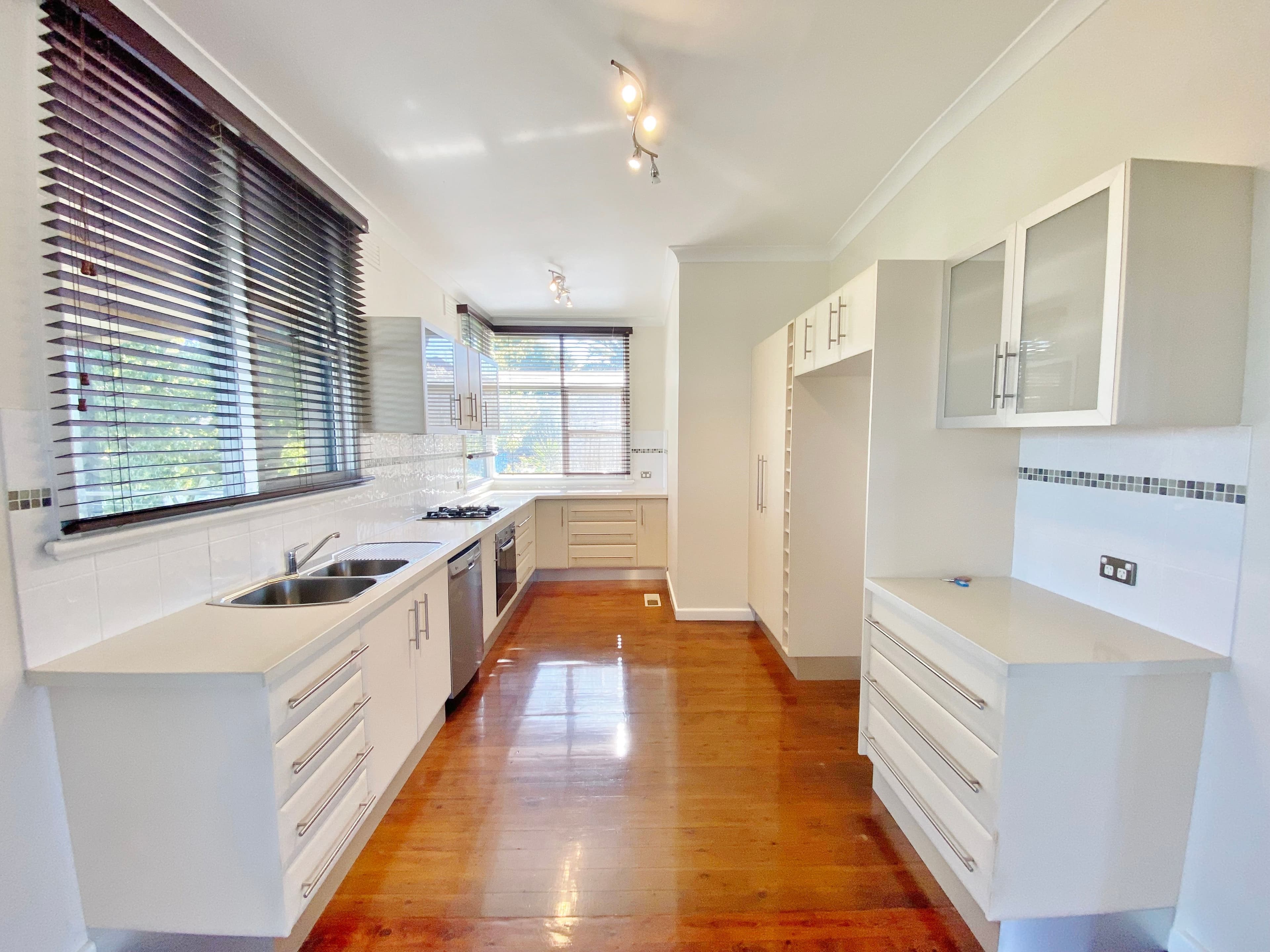 19 Elizabeth Street, Young NSW 2594, Young - Thumbnail 3