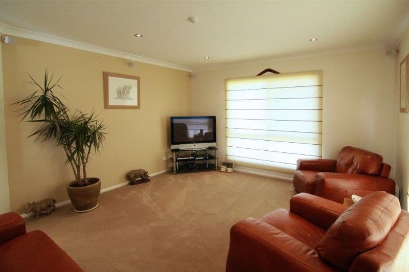 13 Dodson Crescent, MOUNT KYNOCH QLD 4350, Mount Kynoch - Thumbnail 4