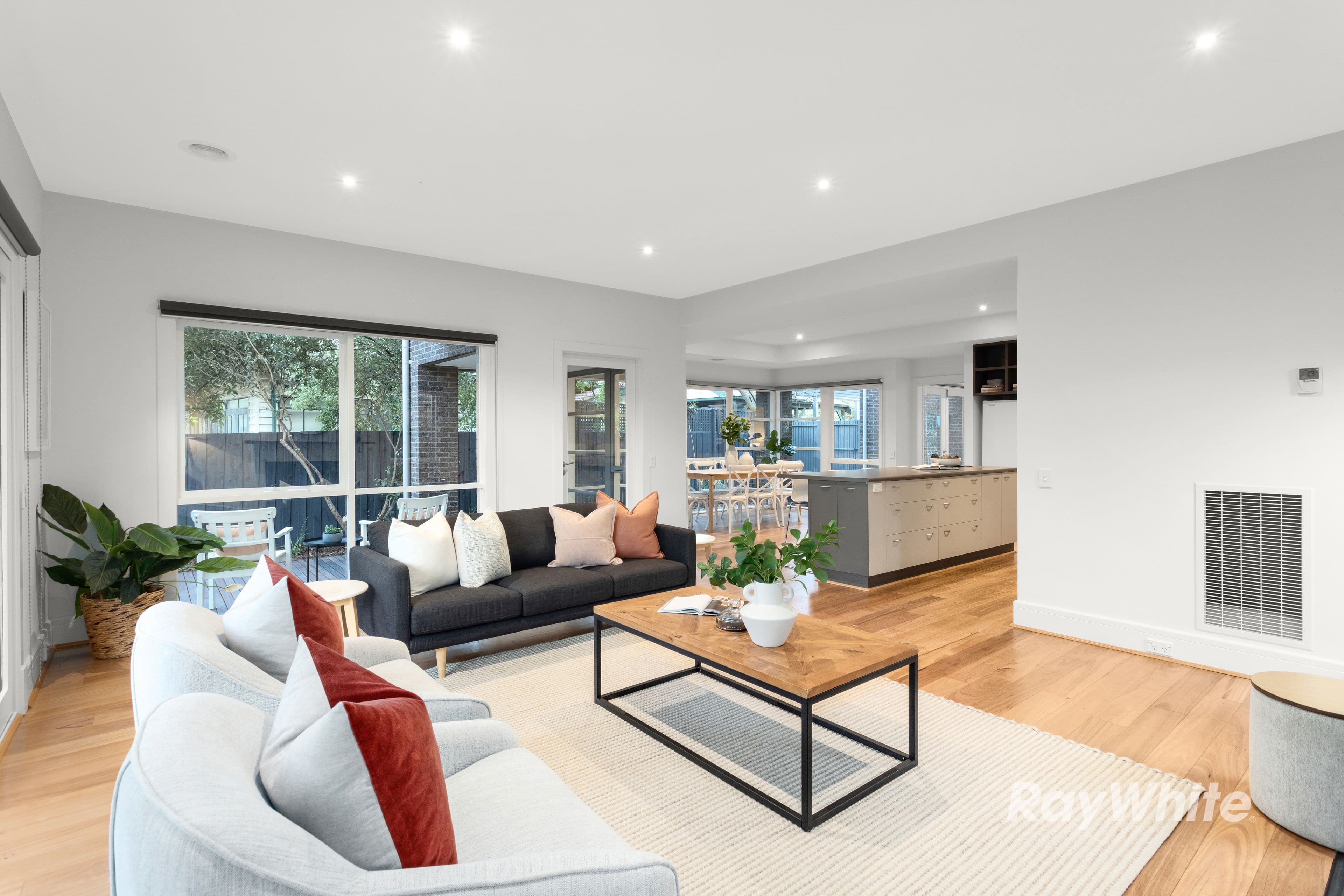 18 Doris Street, Murrumbeena VIC 3163, Murrumbeena - Thumbnail 3
