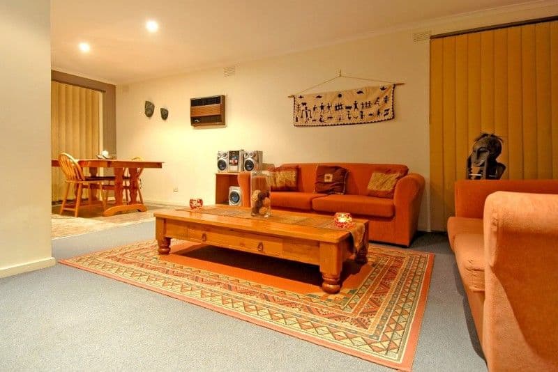 19 Derwent Place, WATSONIA NORTH VIC 3087, Watsonia North - Thumbnail 2