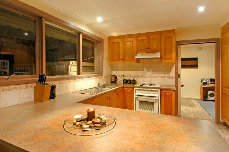 19 Derwent Place, WATSONIA NORTH VIC 3087, Watsonia North - Thumbnail 3