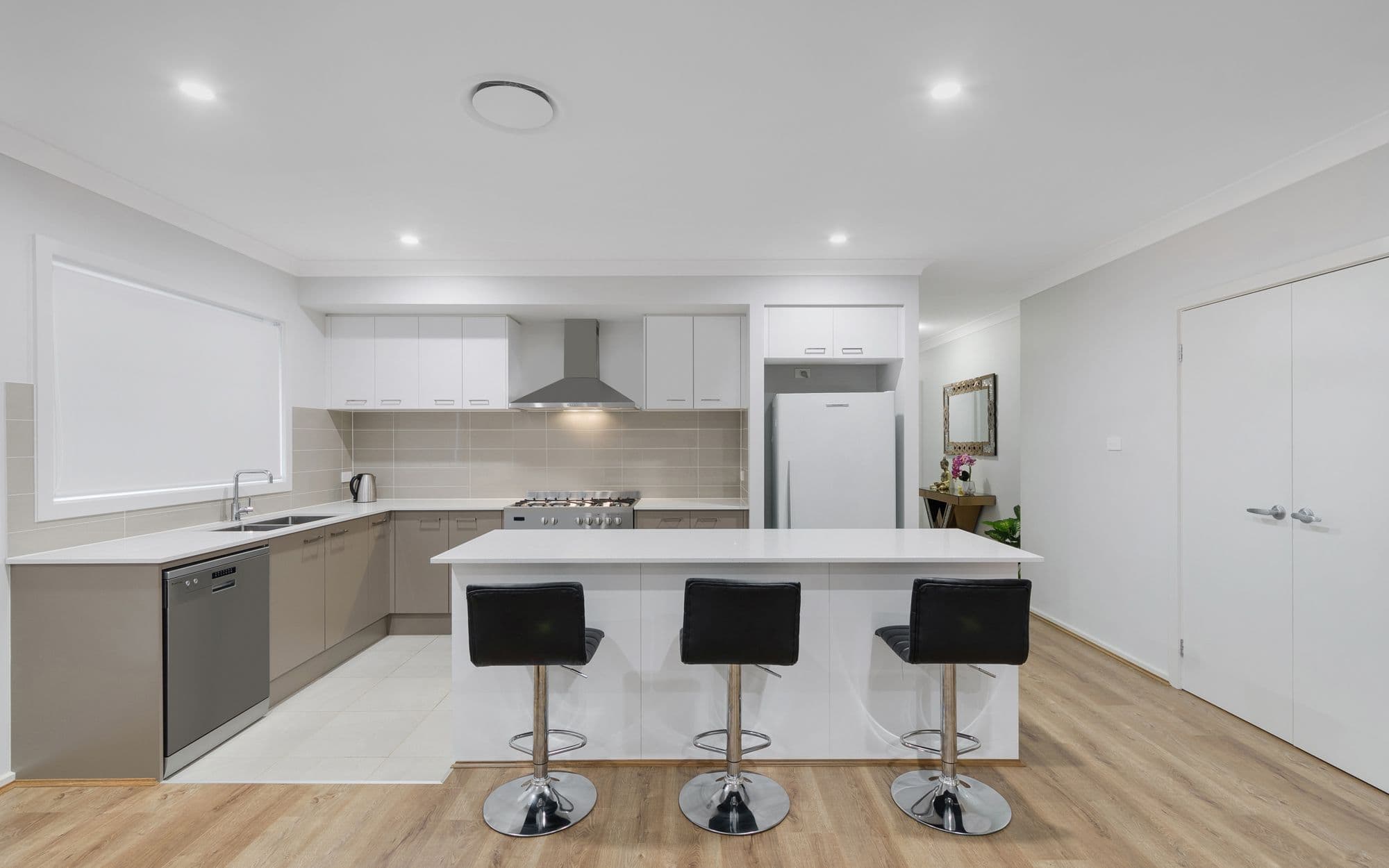 57 University Drive, Campbelltown NSW 2560, Campbelltown - Thumbnail 6