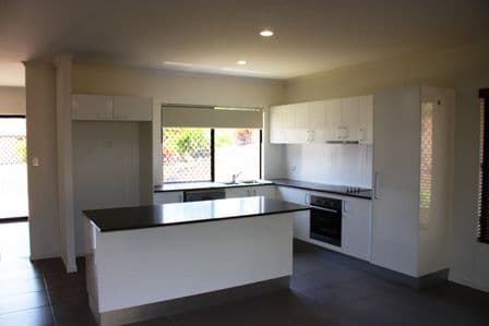 34 Ridge View Road, Cannonvale QLD 4802, Cannonvale - Thumbnail 2