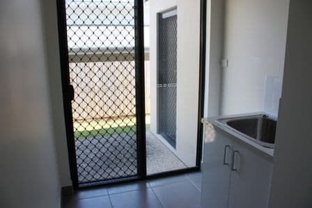34 Ridge View Road, Cannonvale QLD 4802, Cannonvale - Thumbnail 5