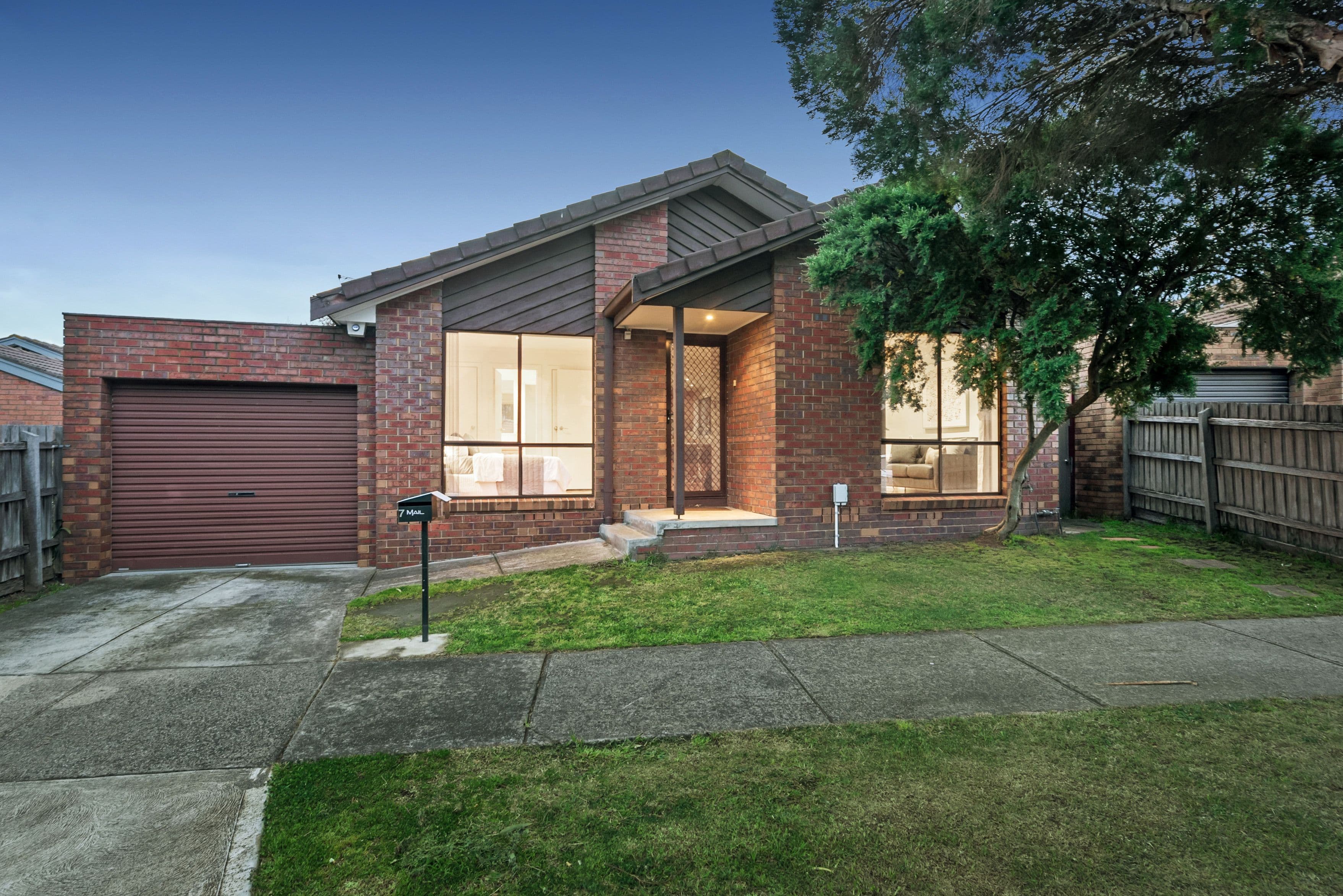 7 Bachli Close, Mill Park VIC 3082, Mill Park - Image 1
