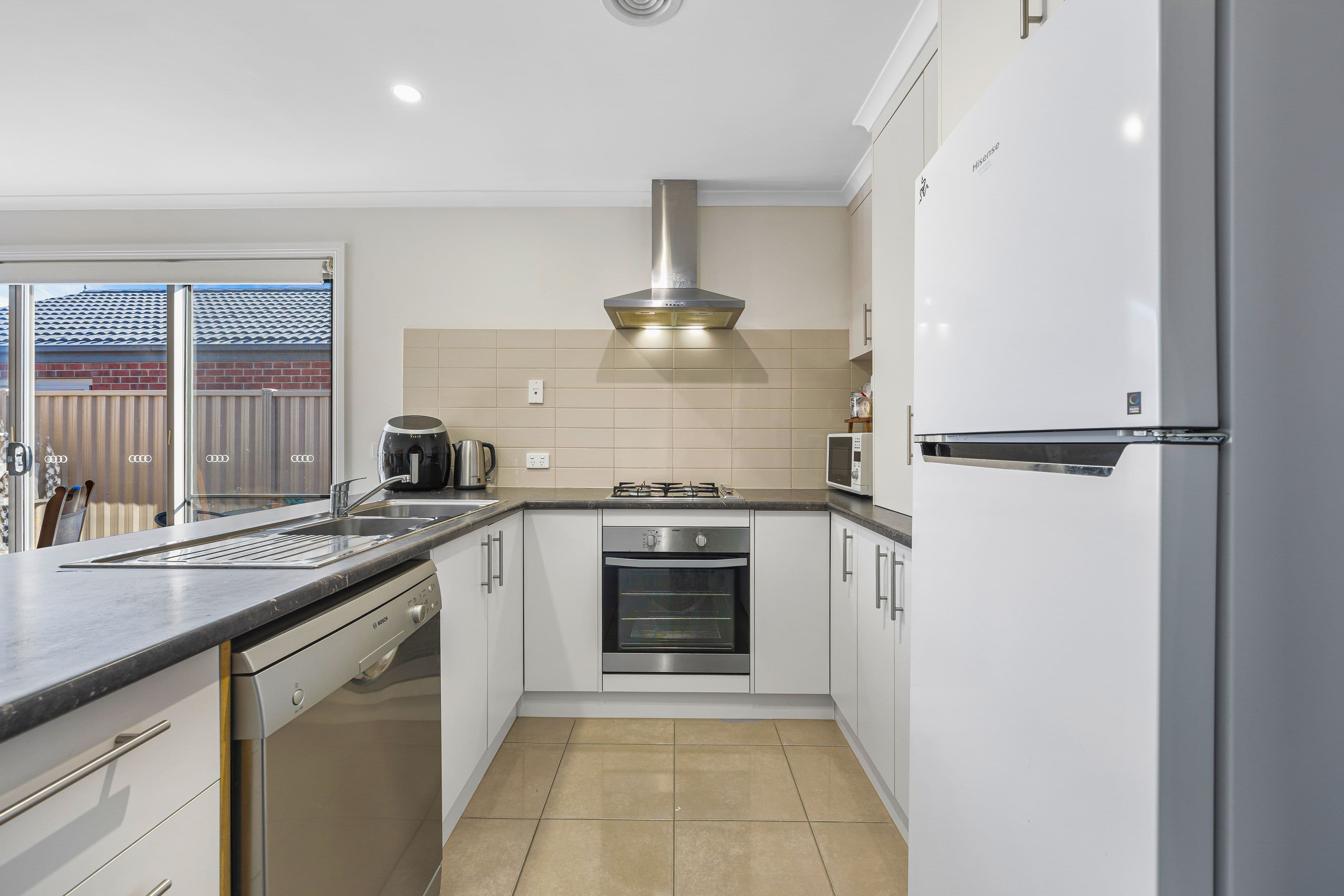 15 Tristan Drive, Sebastopol VIC 3356, Sebastopol - Thumbnail 2