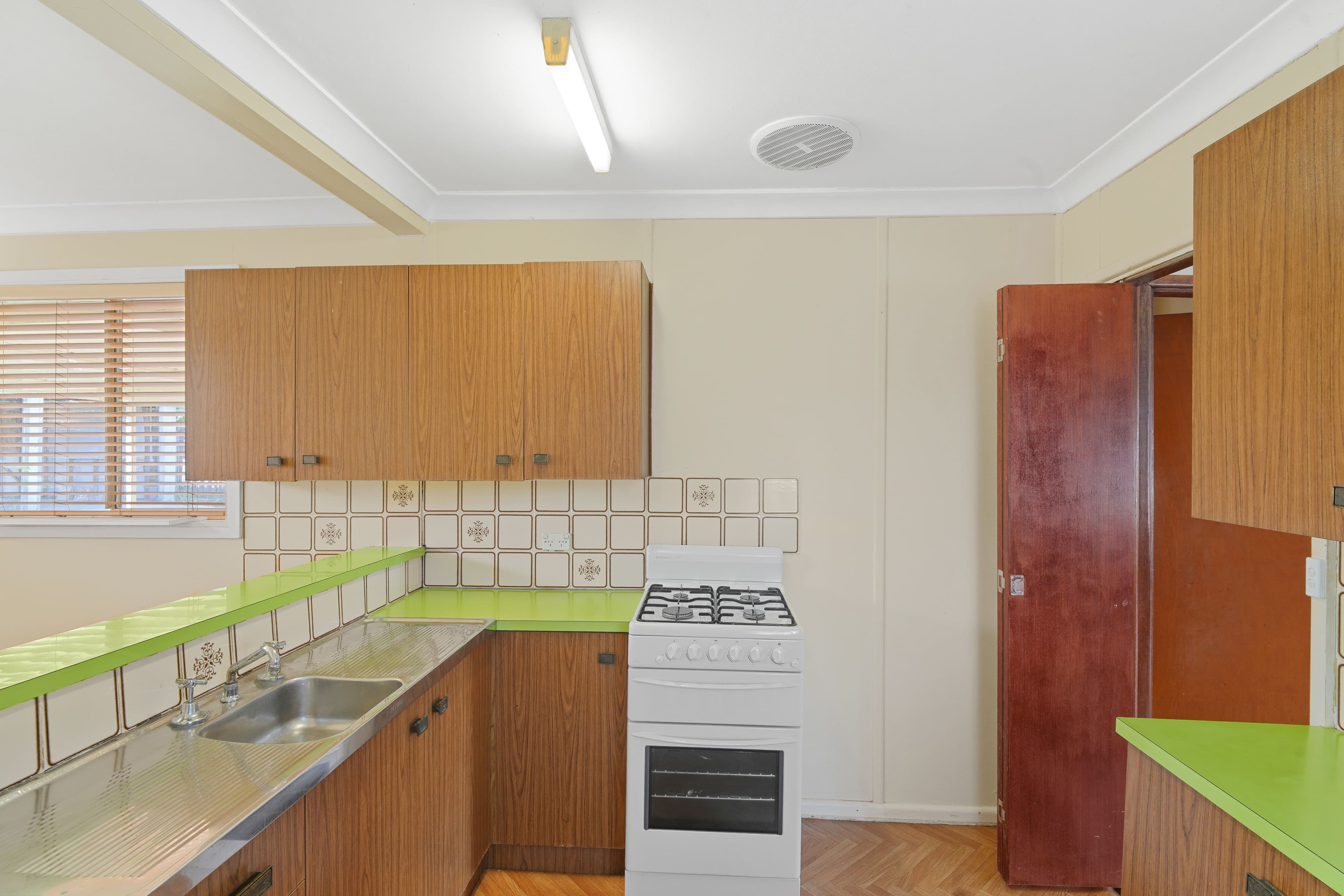 42 Bulolo Drive, Whalan NSW 2770, Whalan - Thumbnail 4