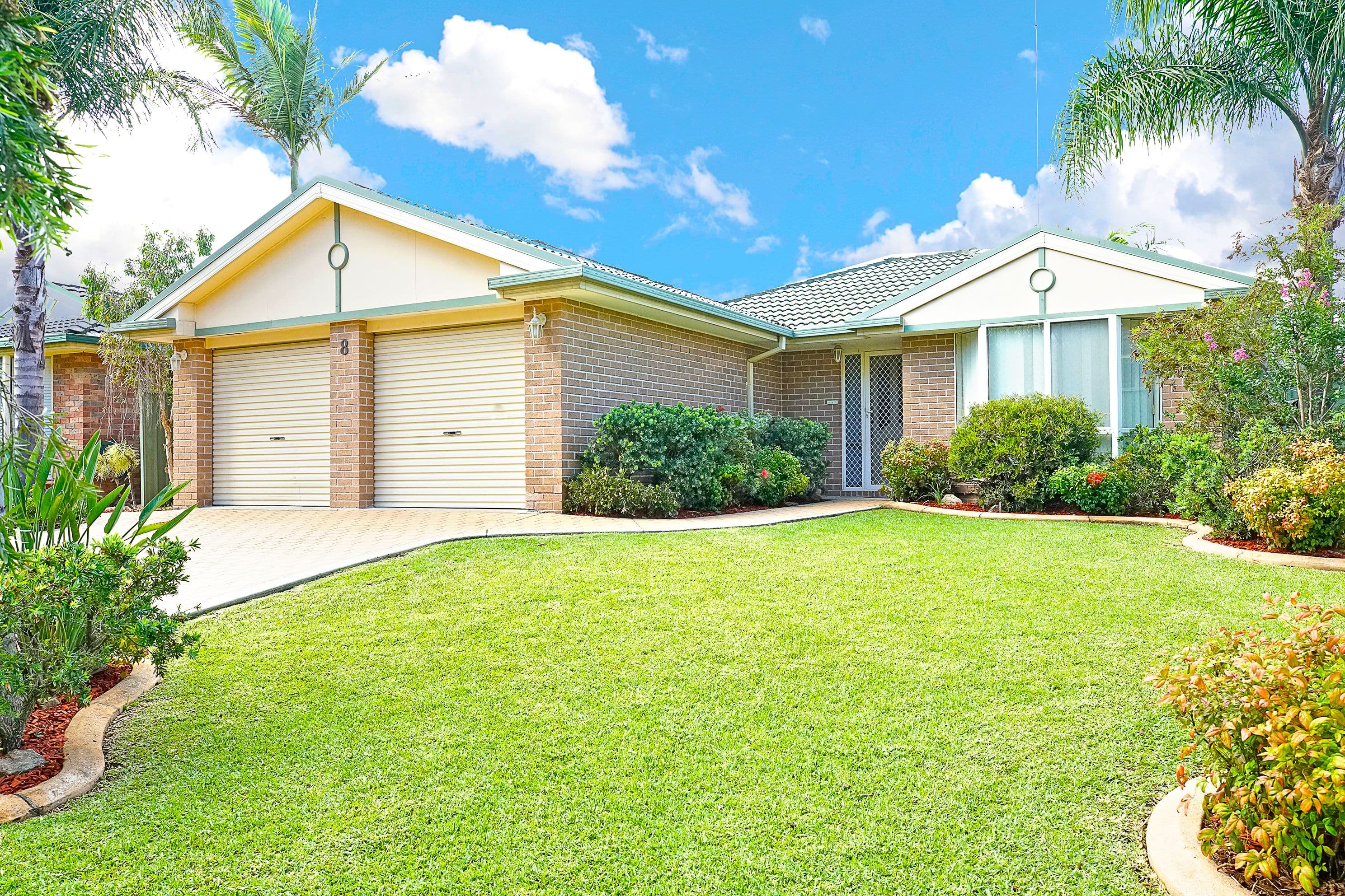 8 Prestwick Terrace, Glenmore Park - Image 1