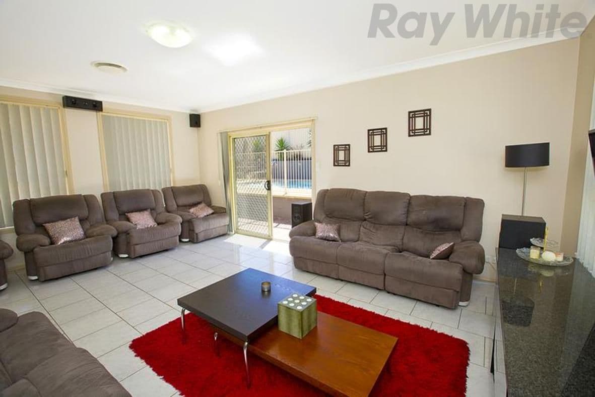 2 Elyard Crescent, WEST HOXTON NSW 2171, West Hoxton - Thumbnail 3
