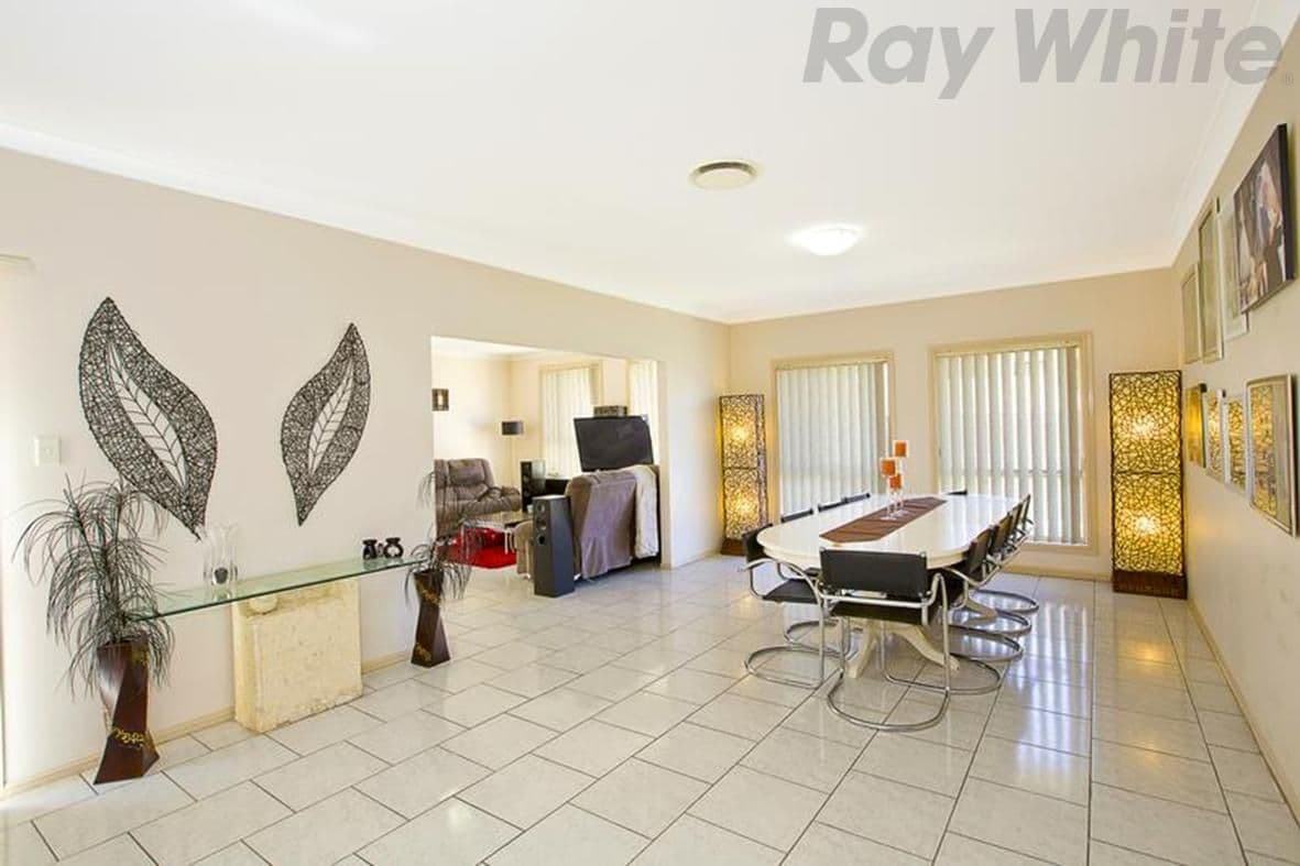 2 Elyard Crescent, WEST HOXTON NSW 2171, West Hoxton - Thumbnail 4