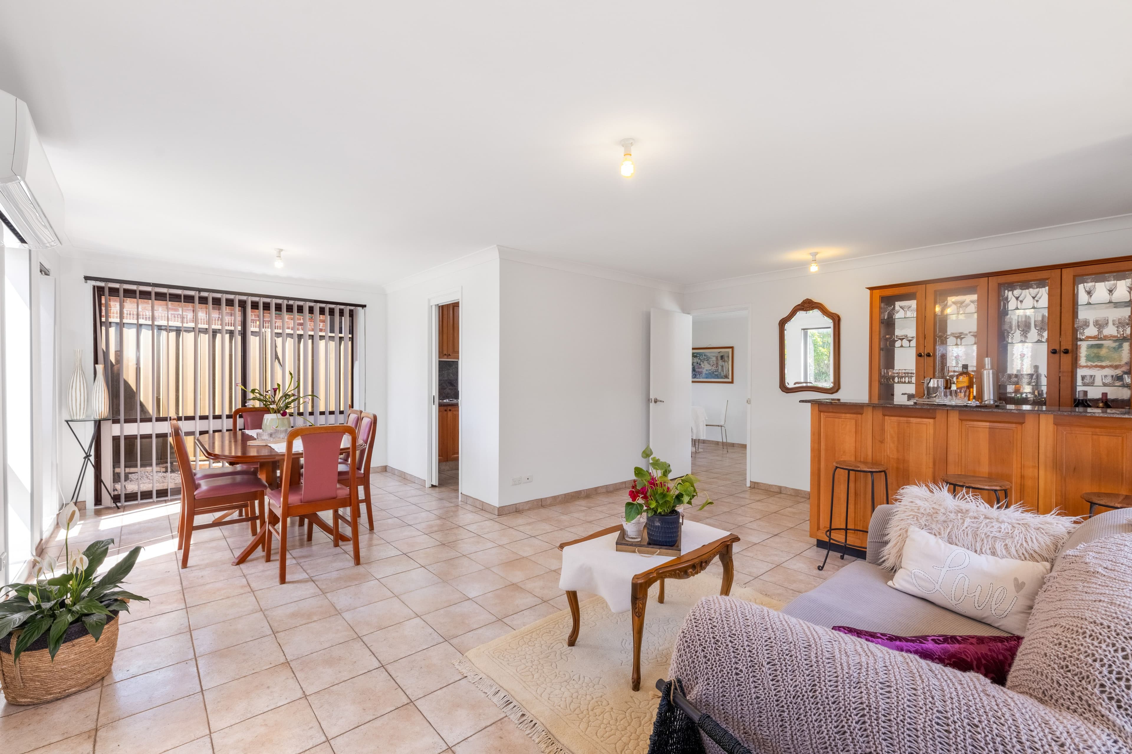21 Blaxland Drive, Illawong NSW 2234, Illawong - Thumbnail 3
