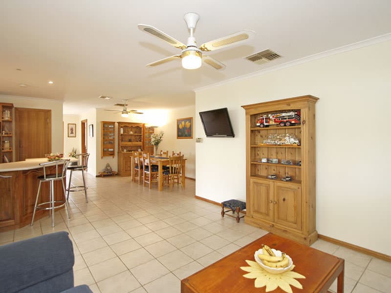 10 Santa Catalina Crescent, Seaford Rise - Thumbnail 3