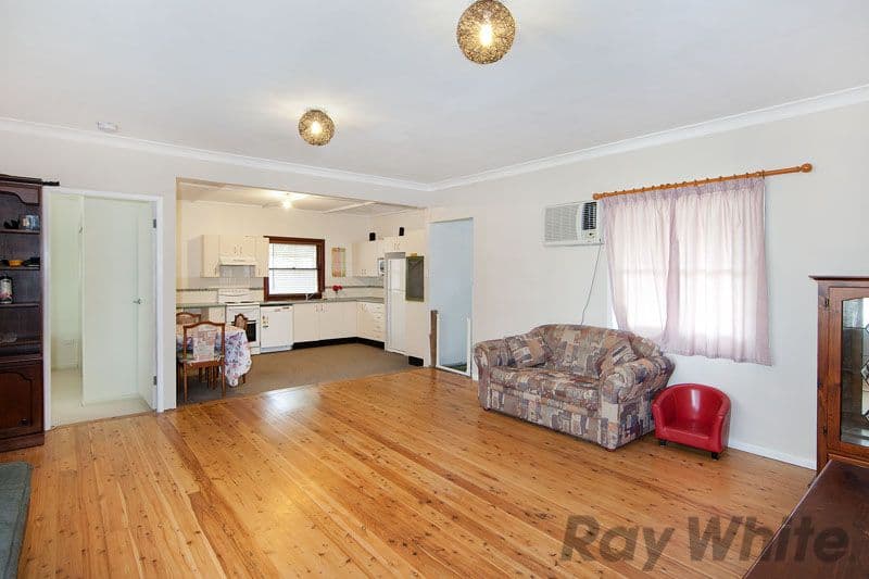 1 Coraldeen Avenue, GOROKAN NSW 2263, Gorokan - Thumbnail 3