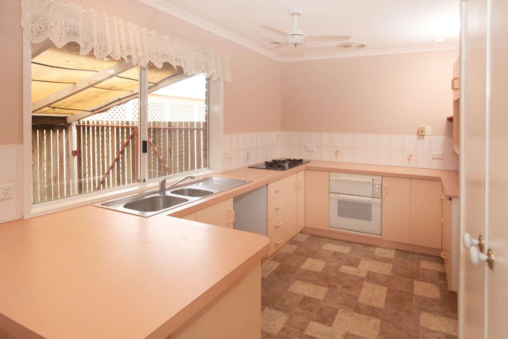 12 Marigold Court, ANNANDALE QLD 4814, Annandale - Thumbnail 4