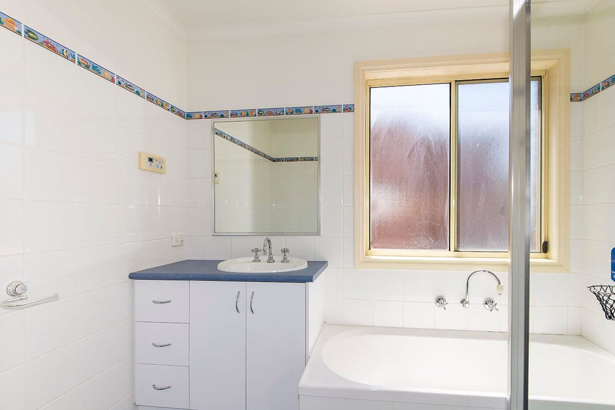 9 Adam Place, MILL PARK VIC 3082, Mill Park - Thumbnail 6