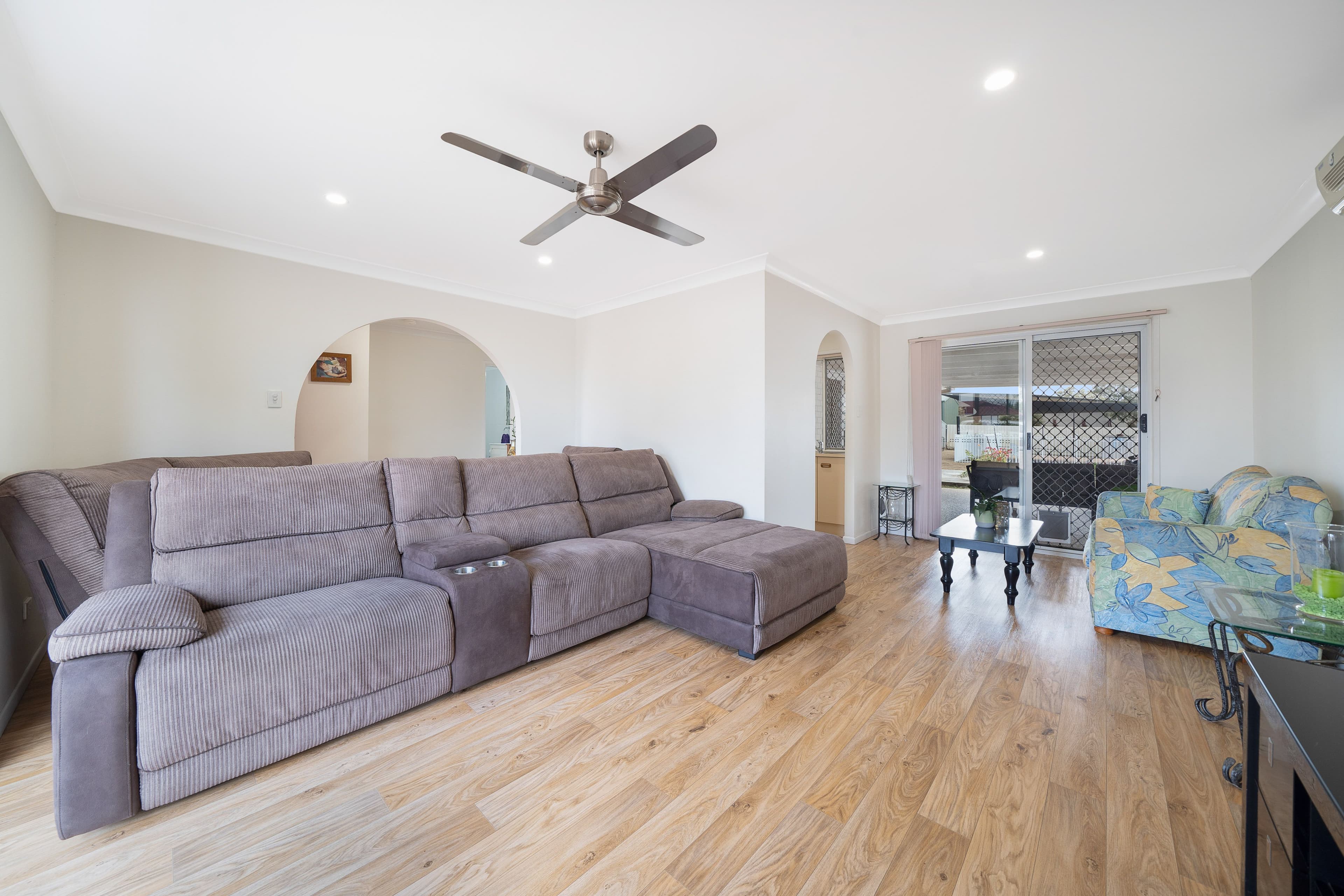 96 Owens Cresent, Regents Park QLD 4118, Regents Park - Thumbnail 4
