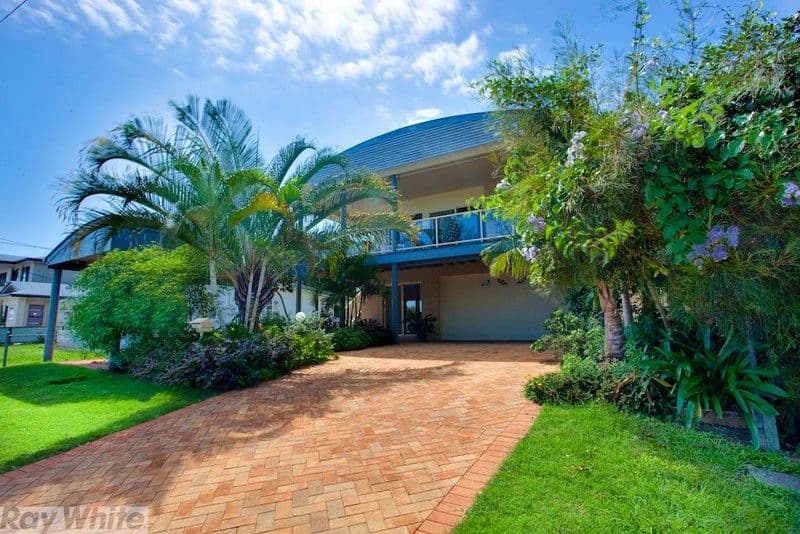 22 Oyster Point Esplanade, SCARBOROUGH QLD 4020, Scarborough - Thumbnail 2