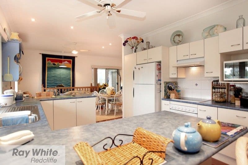22 Oyster Point Esplanade, SCARBOROUGH QLD 4020, Scarborough - Thumbnail 4