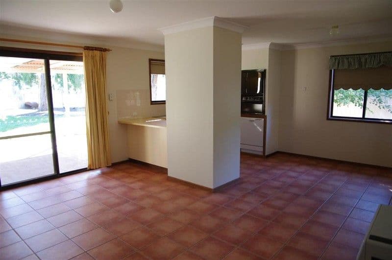 9 Kobi, GLENFIELD PARK NSW 2650, Glenfield Park - Thumbnail 5