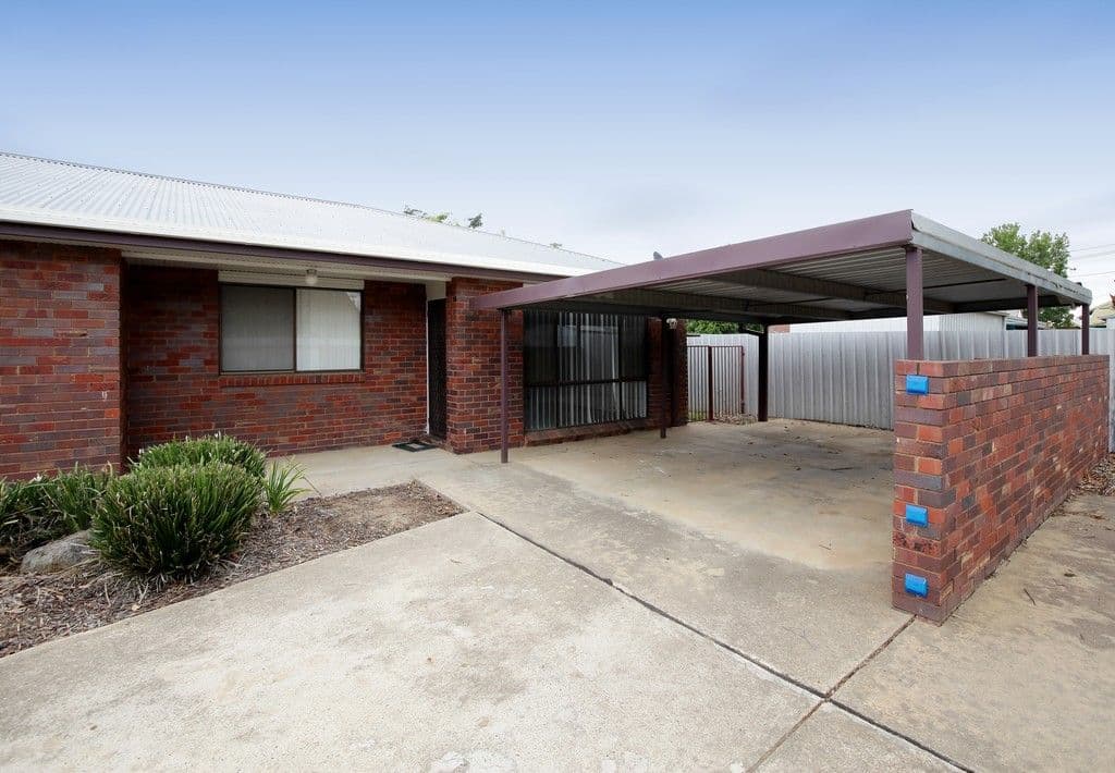11 Lampe Avenue, Wagga Wagga NSW 2650, Wagga Wagga - Image 1