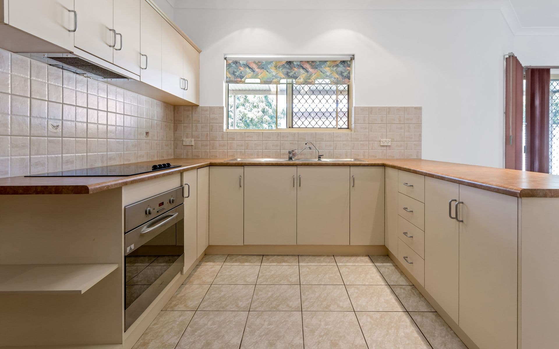 1C South Parade, Seaton SA 5023, Seaton - Thumbnail 2