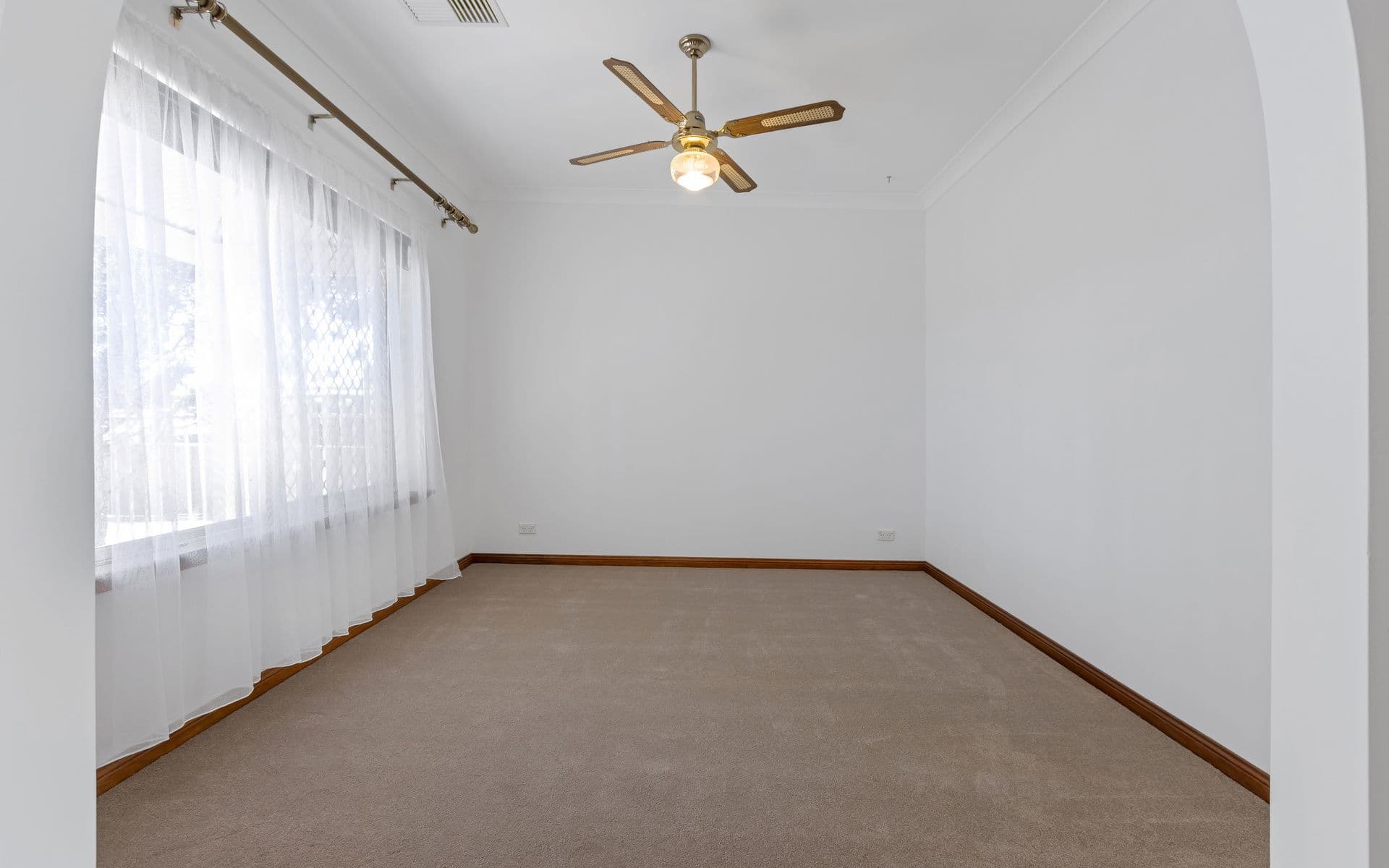 1C South Parade, Seaton SA 5023, Seaton - Thumbnail 6
