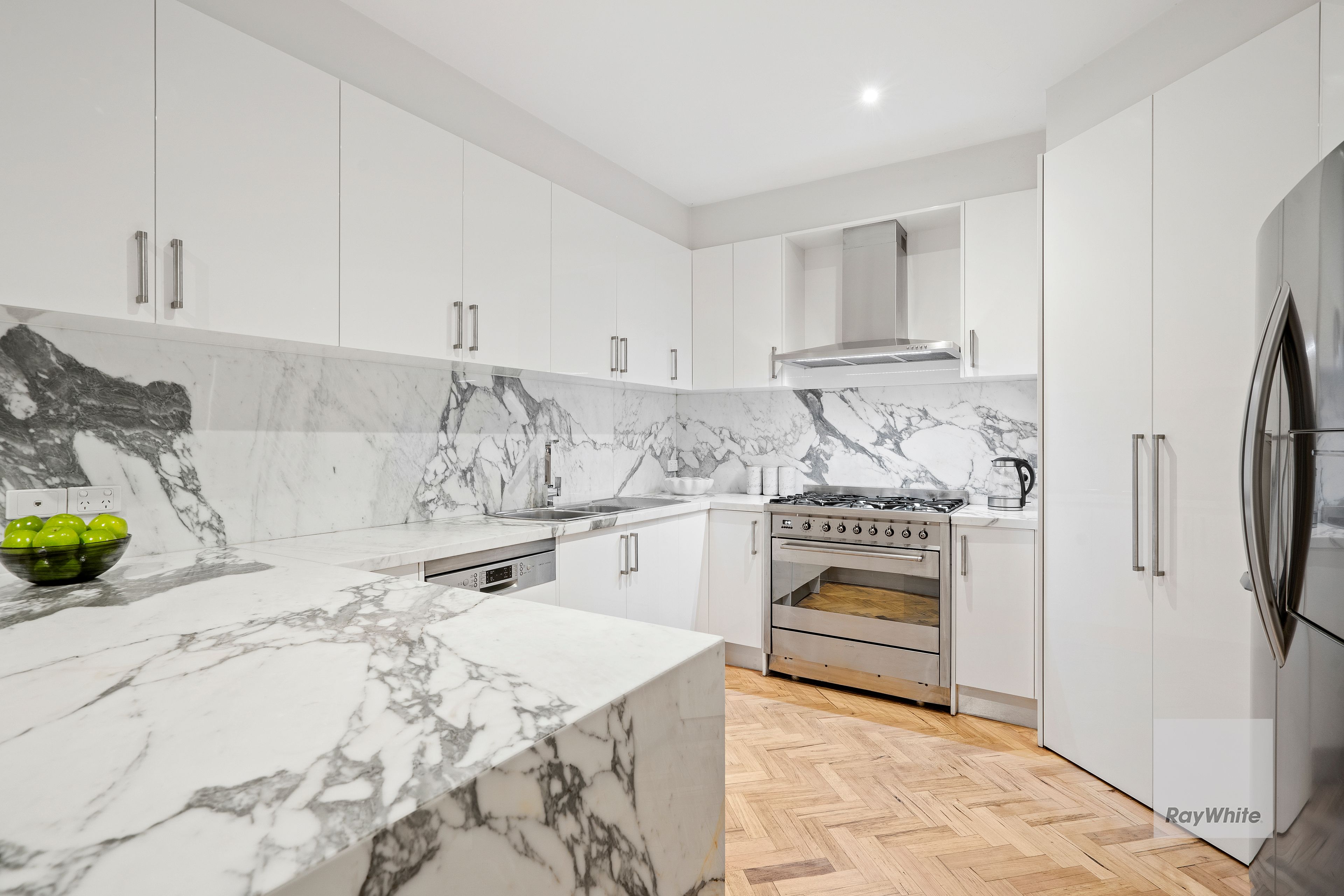 13A Ellerslie Street, Kingsbury VIC 3083, Kingsbury - Thumbnail 2