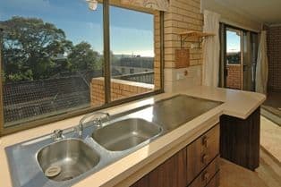 16 Camfield Street, ALEXANDRA HEADLAND QLD 4572, Alexandra Headland - Thumbnail 2