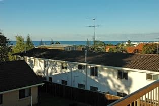 16 Camfield Street, ALEXANDRA HEADLAND QLD 4572, Alexandra Headland - Thumbnail 8
