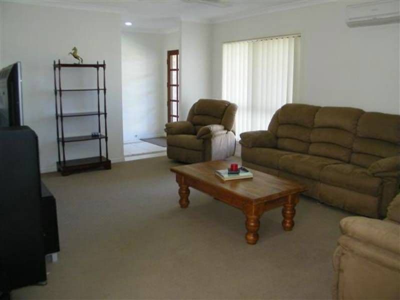 90 Emmadale Drive, NEW AUCKLAND QLD 4680, New Auckland - Thumbnail 5