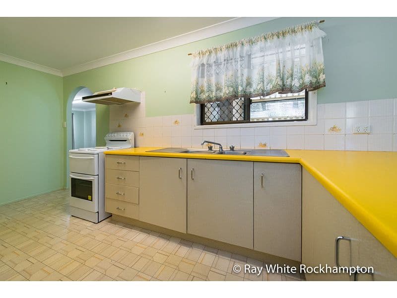 8 Goddard Street, Norman Gardens QLD 4701, Norman Gardens - Thumbnail 2