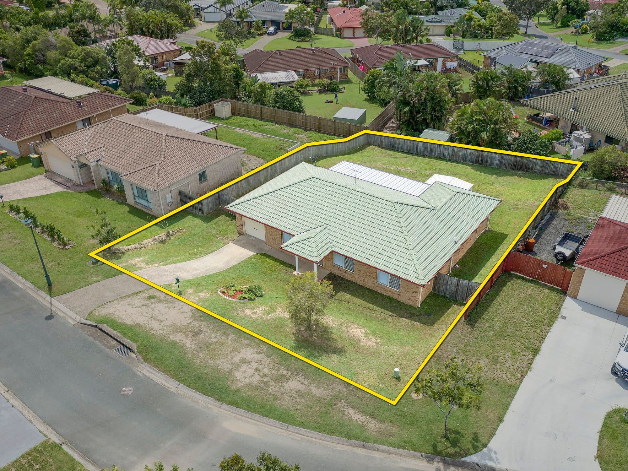 22 Streamview Crescent, Springfield QLD 4300, Springfield - Thumbnail 4