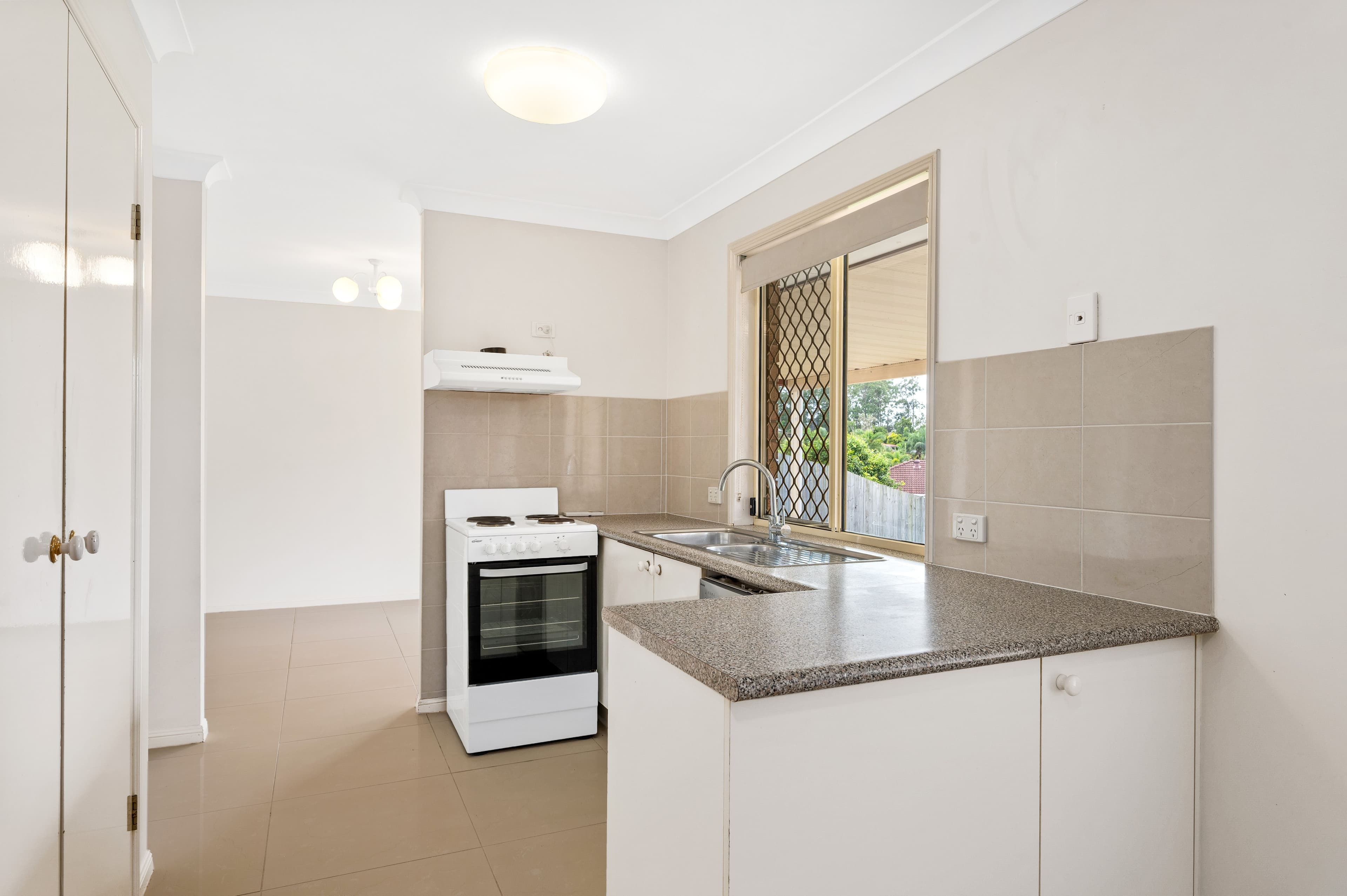 22 Streamview Crescent, Springfield QLD 4300, Springfield - Thumbnail 6