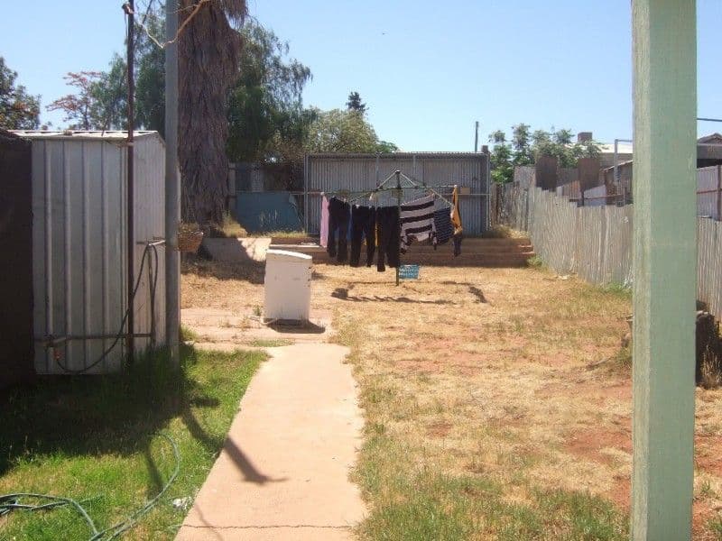 19 Lyall Drive, Werribee, VIC, 3030, Werribee - Thumbnail 5