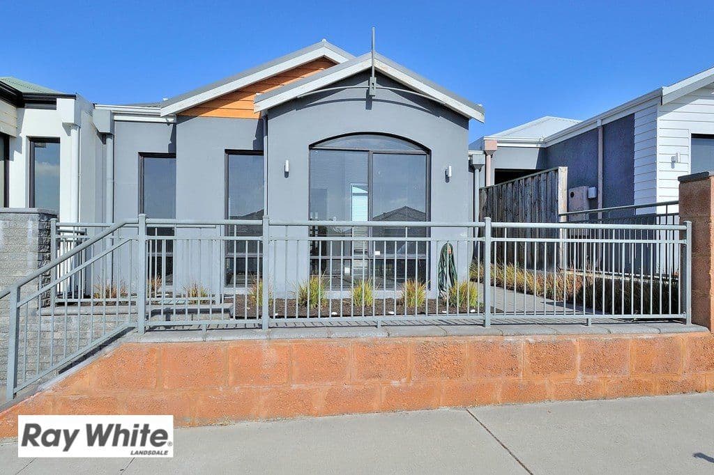 15 Pineroo Terrace, Ellenbrook WA 6069, Ellenbrook - Image 1