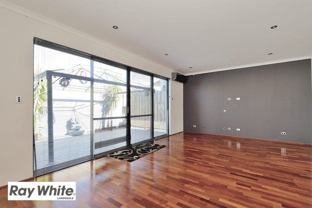 15 Pineroo Terrace, Ellenbrook WA 6069, Ellenbrook - Thumbnail 3