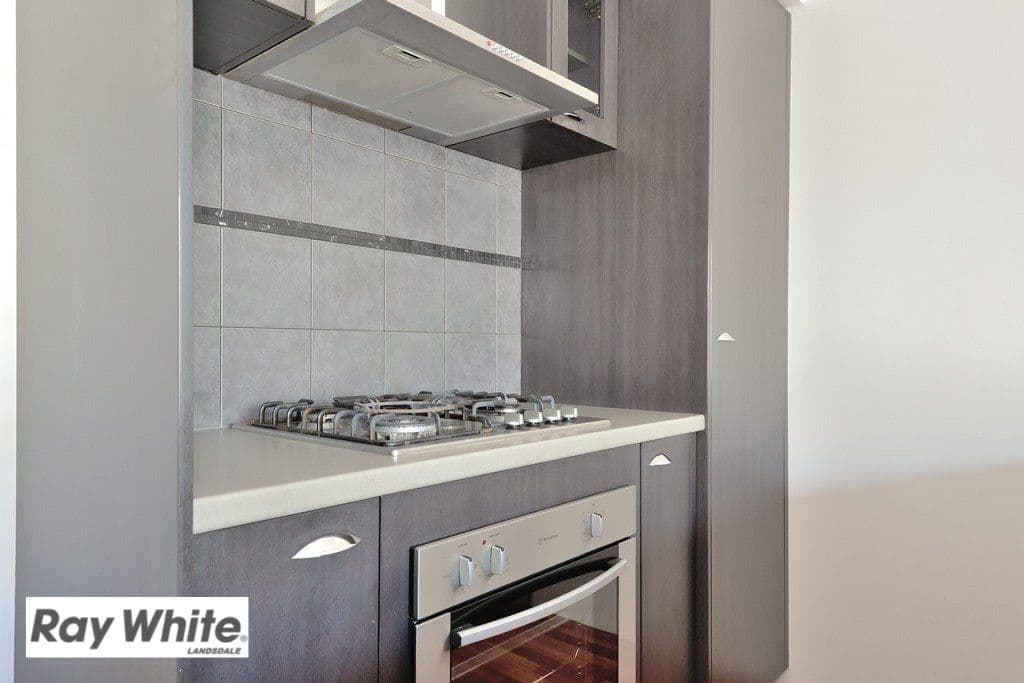 15 Pineroo Terrace, Ellenbrook WA 6069, Ellenbrook - Thumbnail 5