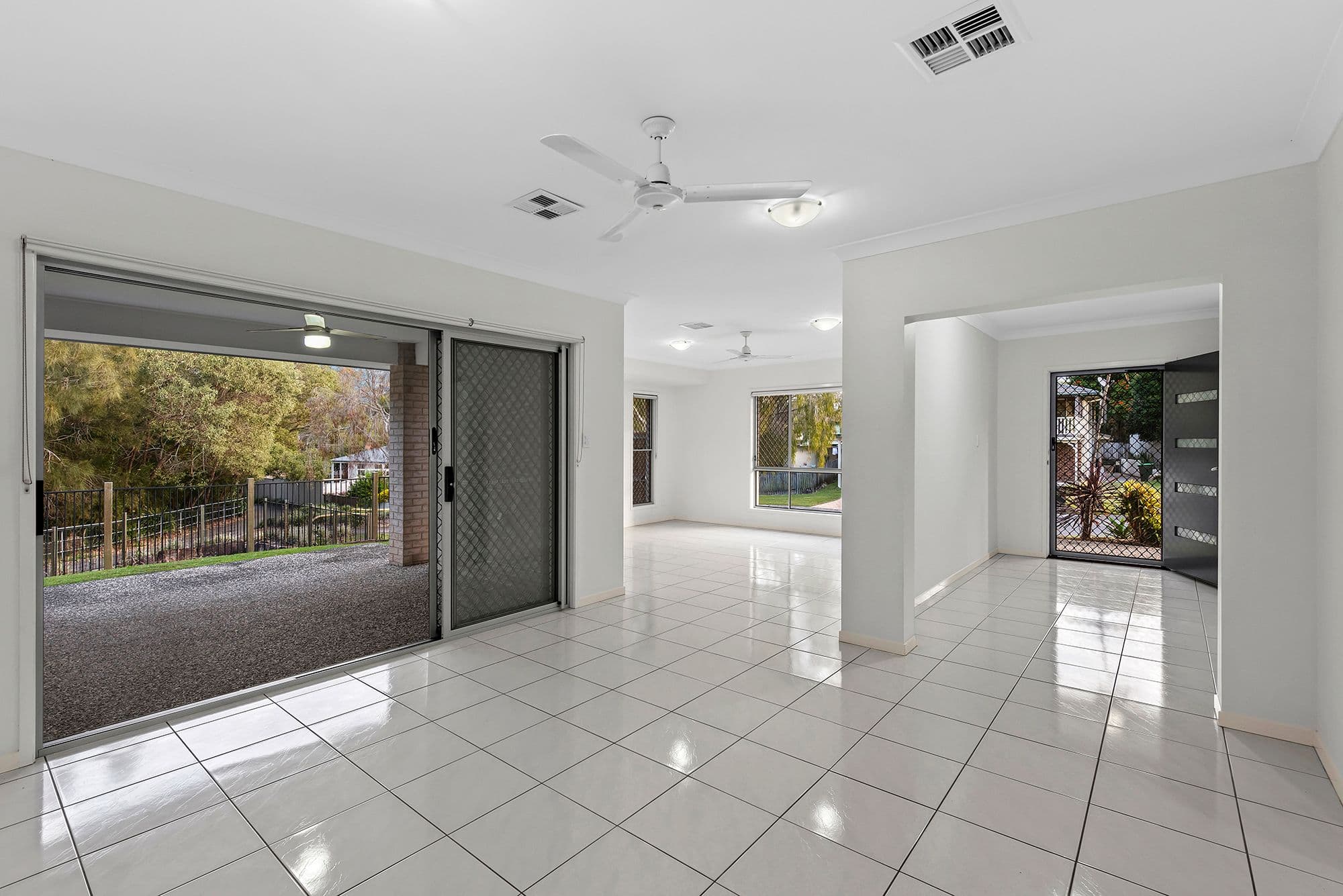 14 Claudette Street, Brighton QLD 4017, Brighton - Thumbnail 2